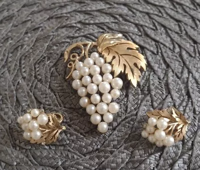 Vintage Trifari Brushed  Gold Tone Faux Pearls Grape Cluster Brooch & Earrings  • $32