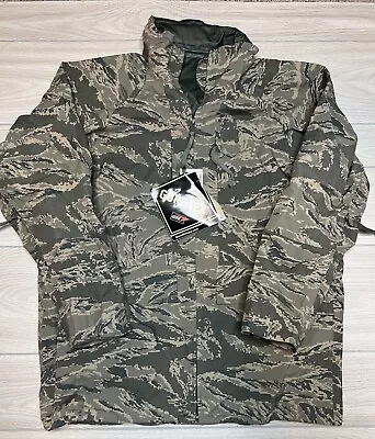 ACU Military Gore-Tex Parka Mens Large Long Digital Camo 8415-01-547-3544 Jacket • $64.95