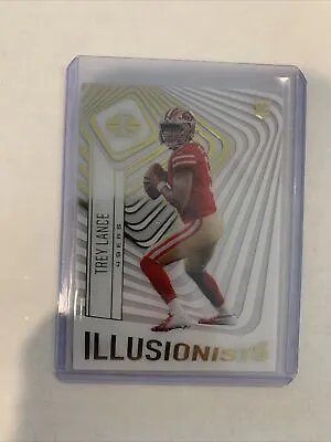 2021 Illusions Football Illusionist Trey Lance Rookie Card Gold White Parallel • $4.98