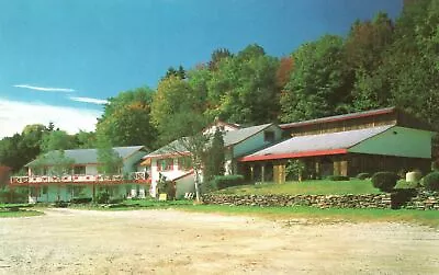West Dover VT-Vermont Red Cricket Inn Mount Snow Hotel Vintage Postcard • $7.15