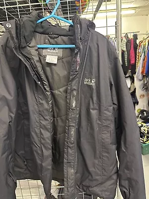 Woman's Jack Wolfskin Coat Waterproof Winter Jacket Size 18/20 Outdoors.  • £4.99