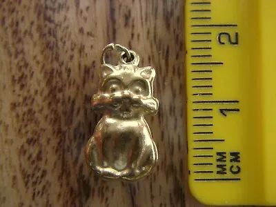Vintage 9kt 9ct Gold PUFFY CAT KITTEN Charm 0.6 Grams • £43