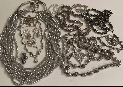 VINTAGE JEWELRY LOT Gray Pearls & Crystal NECKLACES EARRINGS RINGS Trifari • $20