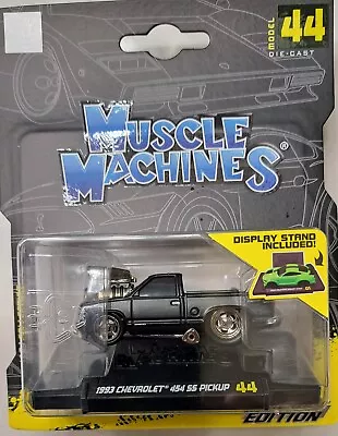 Muscle Machines BRAND NEW 1993 Chevrolet 454 SS Pickup #44 BLACKED OUT SERIES • $39.99