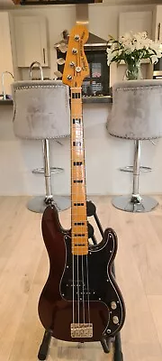 Fender Squier Classic Vibe 70s P Bass Walnut • £320