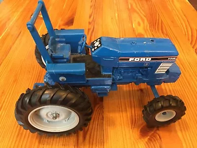 FORD TRACTOR Blue ERTL Model 7710 Die Cast In USA 1/16 Scale - 10” Inch  2.75 Lb • $28