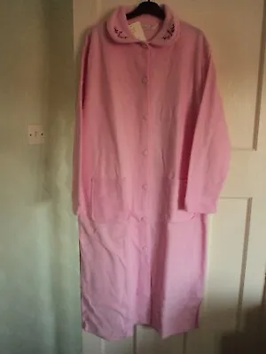 Ladies Button Through Dressing Gown In 2 Colours And 3 Sizes • £9.60