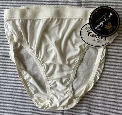 NWT Wacoal Body Suede Silky Nylon Stretch Panties Size 6 ~ New W Tags ~ • $16.99