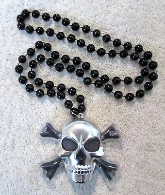 New! Lt-up Led  Skull & Cross Bones   Mardi Gras Necklace Bead Gasparilla (b205) • $14.50