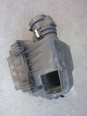 Air Intake Cleaner Box Sedan 4 Door E46 1999 BMW 328i R-99RM • $65