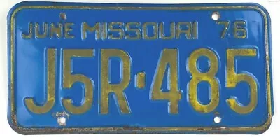 Missouri 1976 Auto License Plate Garage Blue Vintage Old Car Man Cave Collector • $12.95