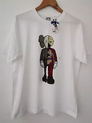 BNWT Uniqlo X KAWS Clean Slate Print White T-Shirt Size Large * NEW • $62.21