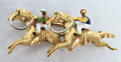 VINTAGE 18K GOLD ENAMEL 2 JOCKEY's HORSE RACE 1 3/4  PIN BACK BROOCH • £1167.62