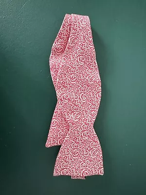 Vineyard Vines Bow Tie - Rare Kentucky Derby Edition (Worn 2x) • $10