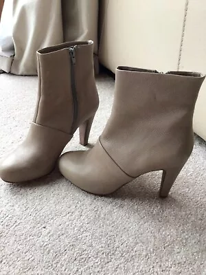 £20 • Buy Gorgeous Genuine See By Chloe Beige Leather Boots Size 37 UK 4 Exc Cond