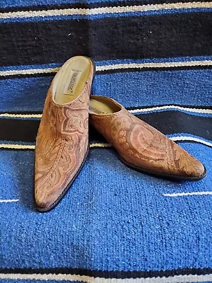 Vero Cuoio Matisse Western Paisley Clogs Mules Woman's Sz 9m • $45