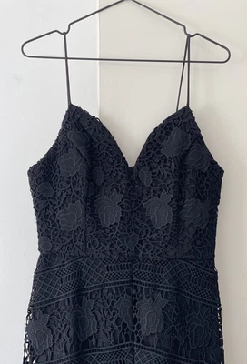 $20 • Buy Forever New Dress 8