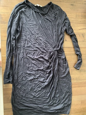 $8 • Buy Ripe Long Sleeve Maternity Dress
