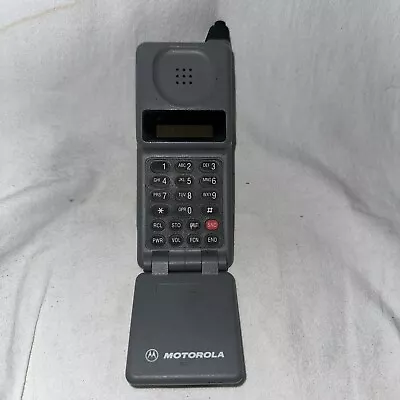 Vintage Motorola Brick Flip Cell Phone With Battery  34017NARSA READ • $59.99