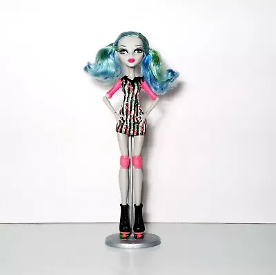 Monster High Skultimate Roller Maze Ghoulia Yelps Doll Mattel • $29.99
