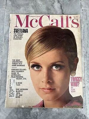 McCALL'S Magazine July 1967 TWIGGY Cover Svetlana • $7.50