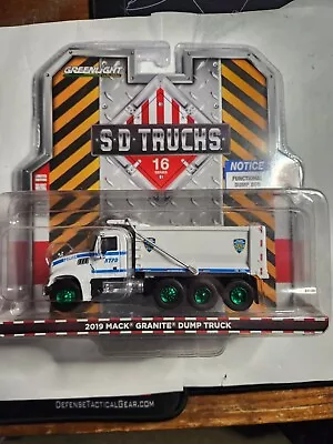 Greenlight 45160b 1:64 2019 Mack Granite Dump Truck Nypd Green Machine Chase  • $18