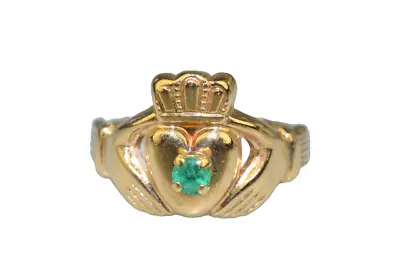 Vintage 14k Yellow Gold Emerald Claddagh Ring Size 6.75 • $225