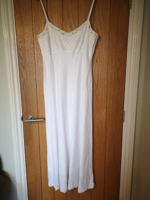 £25 • Buy Size14 Vintage White Linen Shoe String Strap Dress With Crochet Sequin Detail 