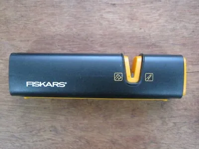 £13.75 • Buy Fiskars Xsharp Axe And Knife Sharpener FSK120740 Ceramic Sharpening Stone