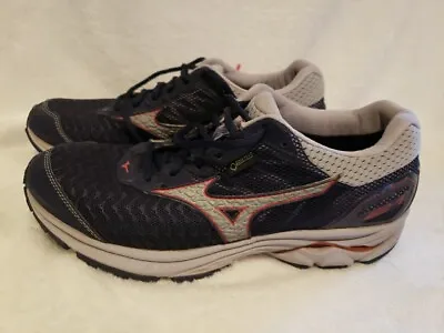 Mizuno Wave Rider Size 9 • $15