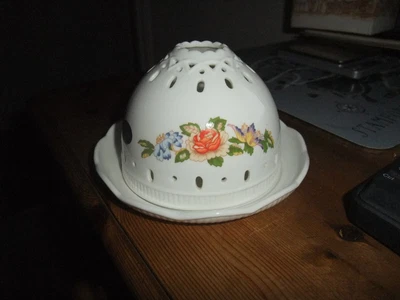 £7.99 • Buy Wonderful  Aynsley Bone China Tea Light Cover & Saucer  Cottage Garden Pattern