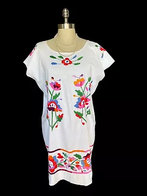 Vintage 70s Mexican Dress L HAND-Embroidered Floral Hippie Boho White Cotton • $28.99