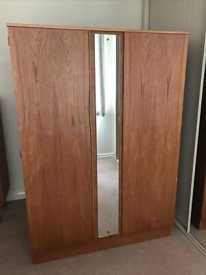 £50 • Buy Vintage Retro Mid-Century 1960’s Austinsuite Double Wardrobe With Central Mirror