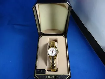 Ladies Seiko 7N83-0011 Gold 24 Hr. Train Watch Day/Date New Battery  Please Read • $55