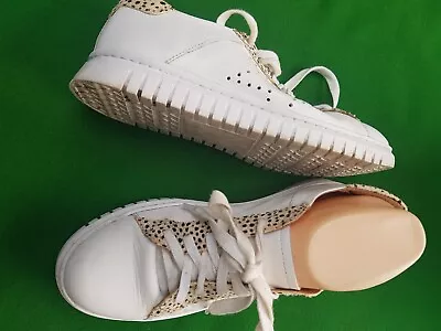 Ladies Eos White Leather Lace Up Shoes Size 7/38 • $50