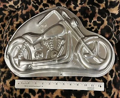 1999 Wilton Motorcycle Harley Davidson Birthday Cake Pan Mold #2105-2025 • $30
