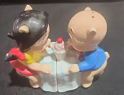 Porky & Petunia Pig Salt & Pepper Shakers Warner Bros Looney Tunes • $19.99