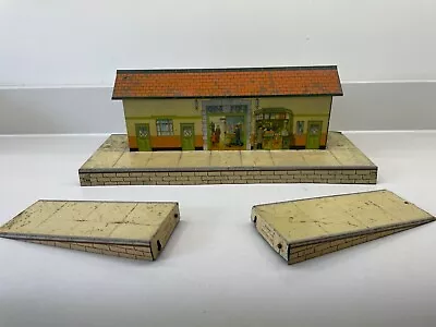 Pre War HORNBY RAILWAY STATION WITH BOTH RAMPS - TIN PLATE LITHO - O Gauge • £22.50
