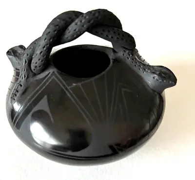 Paty Quezada (daughter Of Rosa Quezada) Black Pottery Snake Pot - Mata Ortiz • $145