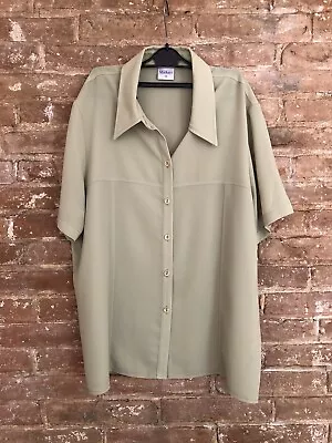 Mackays Shirt Size 18 Green Short Sleeve Button Up • £3