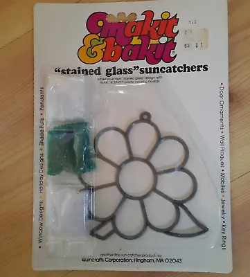 NEW Vintage Makit & Bakit Glass Suncatcher Ornament Kit Flower • $10