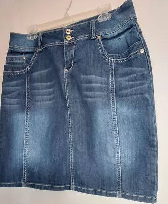 Baccini Cute Denim Jean Skirt ~ Sz 10 ~ Distressed~ Knee Length ~ Slight Stretch • $14