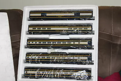 Weaver Baltimore & Ohio  20    Aluminum  5 Car Passenger Set • $459.95