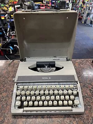 1970s Royal Mercury Typewriter W/case+ribbon WORKING Q12 • $60