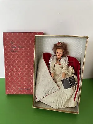 Peggy Nisbet English Historical Costumes H214 Queen Elizabeth 1st Doll Boxed 8  • £24.06