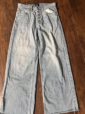 Gap Jeans High Waisted Wide Leg Flare Jeans Size 8 • $12