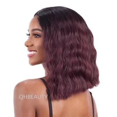 Freetress  Equal Synthetic Invisible Part Wavy Short Blunt Cut Hair Wig - Flirty • £34.90