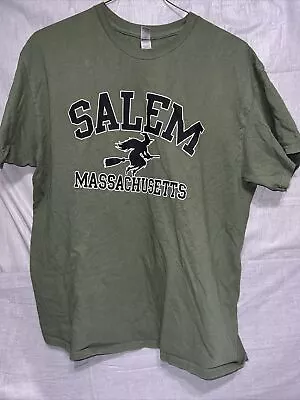 Salem Massachusetts Flying WITCH On Broom XL - X-Large Green Heavy Cotton • $12.98