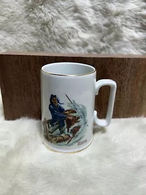 Vintage 1985 Norman Rockwell Museum Mug Braving The Storm Gold Rimmed • $8.99