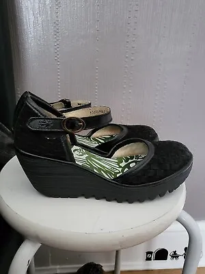 £10 • Buy FLY London Black Wedge Suede Sandals Size 5 Pre Owned 